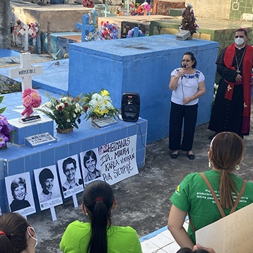 Pope marks anniversary of U.S. churchwomen's murder in El Salvador ...