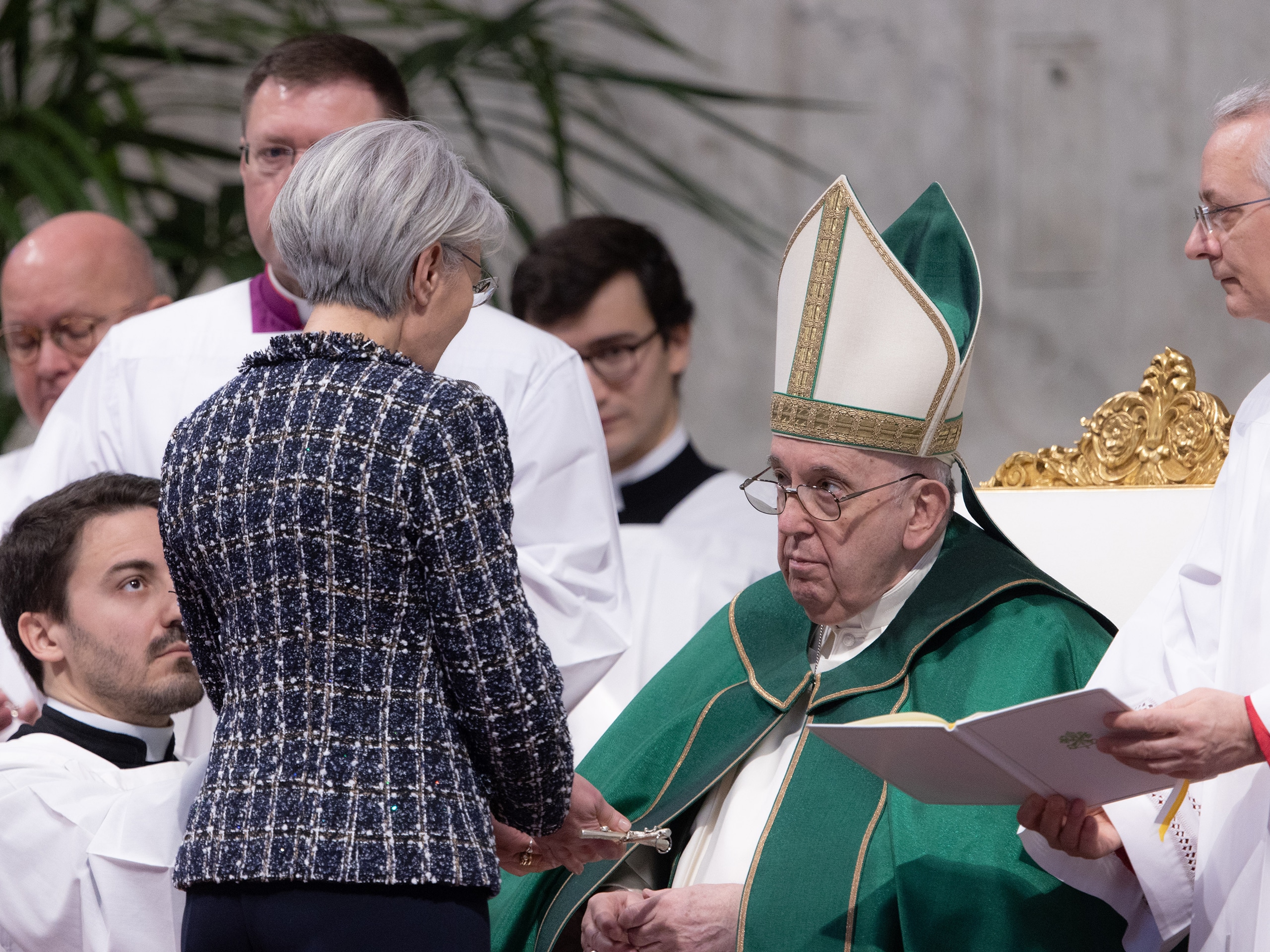 Domingo de la Palabra de Dios 2023: El Papa Francisco invita a leer la  Biblia - Arlington Catholic Herald