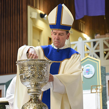 Trials of past year can make us a ‘new creation’ says Bishop during Chrism Mass