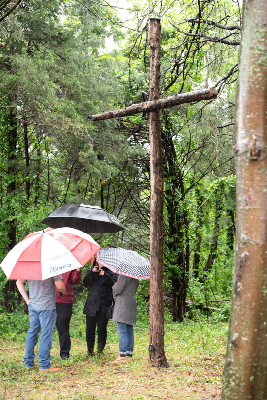 LR GROUNDBREAKING CROSS LR GROUNDBREAKING CROSS